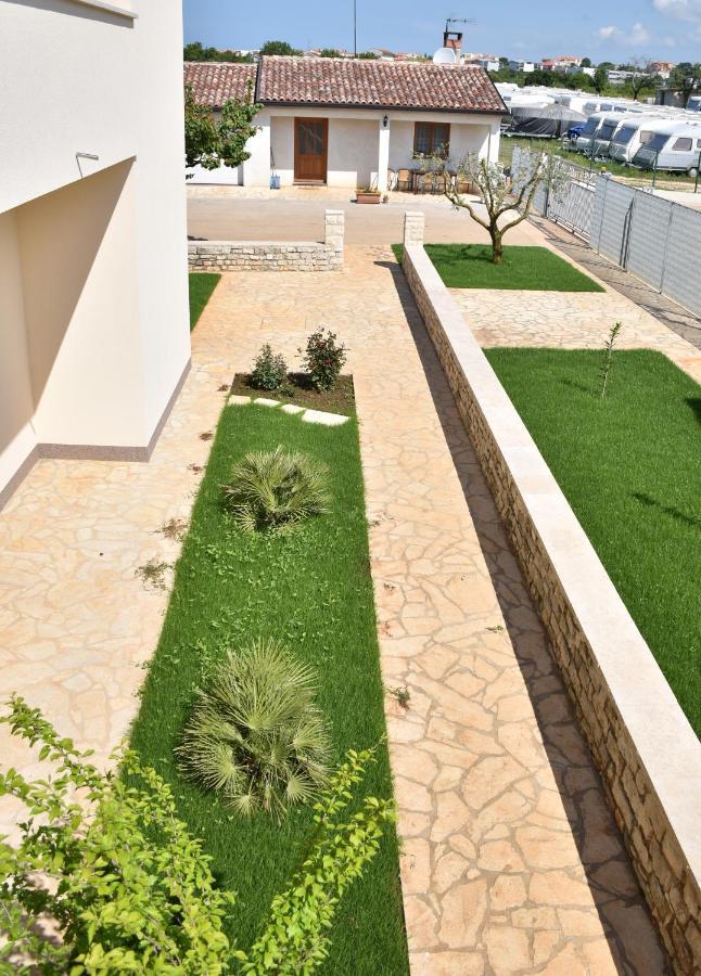 Apartmani Diana Novigrad Istria Kültér fotó