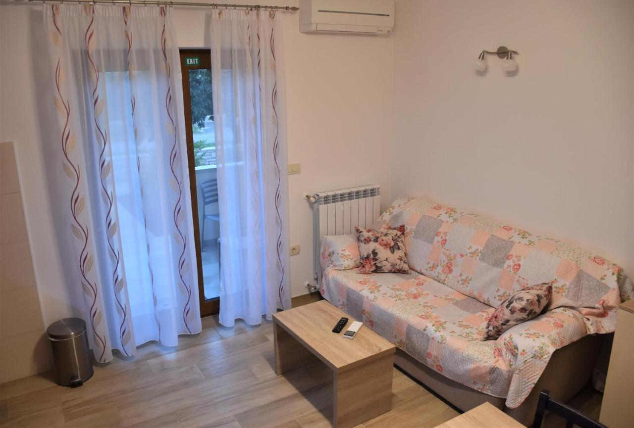 Apartmani Diana Novigrad Istria Kültér fotó